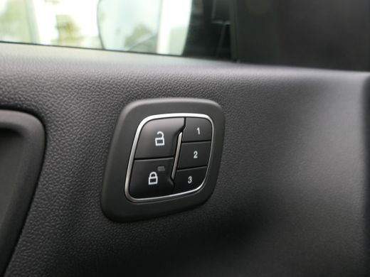 Ford Kuga 2.5 PHEV Vignale | Leder | Stoelverwarming | Camera | Privacy Glass | Navigatie | Keyless | Elekt... ActivLease financial lease