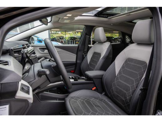 Ford Puma Gen-E Premium 44 kWh | Pano-dak | Driver-assistance-pack | Matrix LED | Winterpakket | Cruise adaptief ... ActivLease financial lease