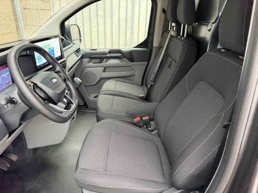 Ford Transit Custom 320 2.0 TDCI 136PK EURO 6 L2H1 Limited CarPlay/cruise control/stoelverwarming ActivLease financial lease