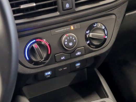 Hyundai i10 1.0 Comfort Smart | Cruise Control | Camera | Apple Carplay | Airco ActivLease financial lease