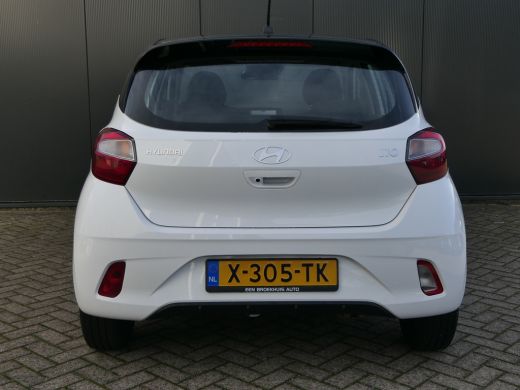 Hyundai i10 1.0 Comfort Smart | Navigatie | Cruise Control | LED | Camera | Airco | Bluetooth ActivLease financial lease