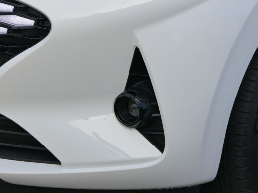 Hyundai i10 1.0 Comfort Smart | Navigatie | Cruise Control | LED | Camera | Airco | Bluetooth ActivLease financial lease