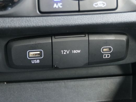 Hyundai i10 1.0 Comfort Smart | Navigatie | Cruise Control | LED | Camera | Airco | Bluetooth ActivLease financial lease