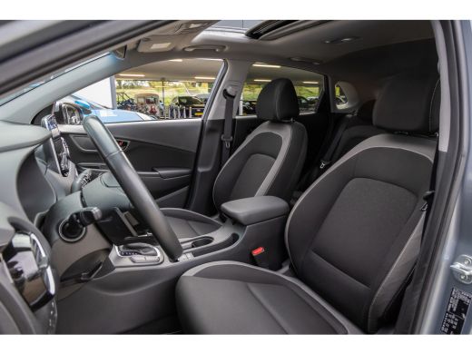 Hyundai Kona 1.6 GDI HEV Fashion Sky | Trekhaak | Schuif-/kanteldak | Cruise adaptief | Camera | Apple Carplay... ActivLease financial lease