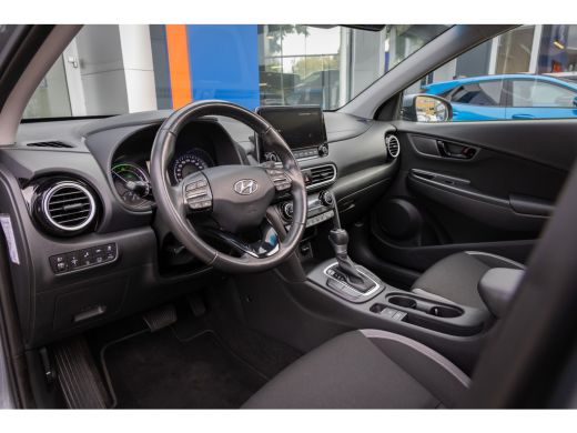 Hyundai Kona 1.6 GDI HEV Fashion Sky | Trekhaak | Schuif-/kanteldak | Cruise adaptief | Camera | Apple Carplay... ActivLease financial lease