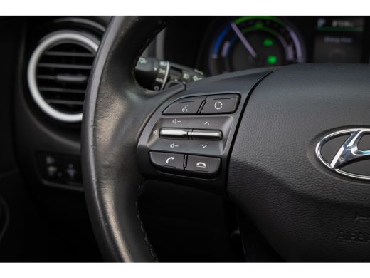 Hyundai Kona 1.6 GDI HEV Fashion Sky | Trekhaak | Schuif-/kanteldak | Cruise adaptief | Camera | Apple Carplay... ActivLease financial lease