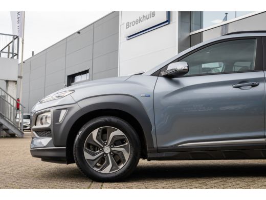 Hyundai Kona 1.6 GDI HEV Fashion Sky | Trekhaak | Schuif-/kanteldak | Cruise adaptief | Camera | Apple Carplay... ActivLease financial lease