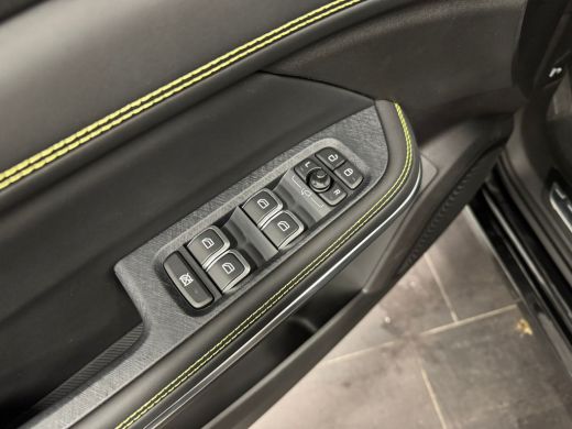 Lynk & Co 01 1.5 Core | Achteruitrijcamera | Alarmsysteem | Apple Carplay/Android Auto|telefoonintegratie premium ActivLease financial lease