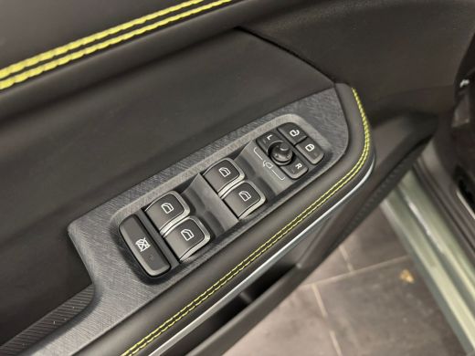 Lynk & Co 01 1.5 Core | Achteruitrijcamera | Alarmsysteem | Apple Carplay/Android Auto|telefoonintegratie premium ActivLease financial lease