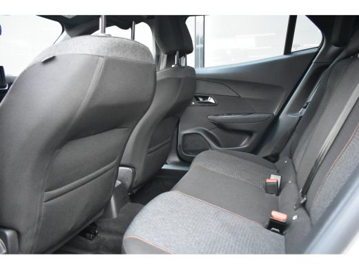 Peugeot 2008 1.2 Hybrid 136 Style | Navigatie by App | Parkeersensoren | Cruise Control | Full-LED | !! ActivLease financial lease