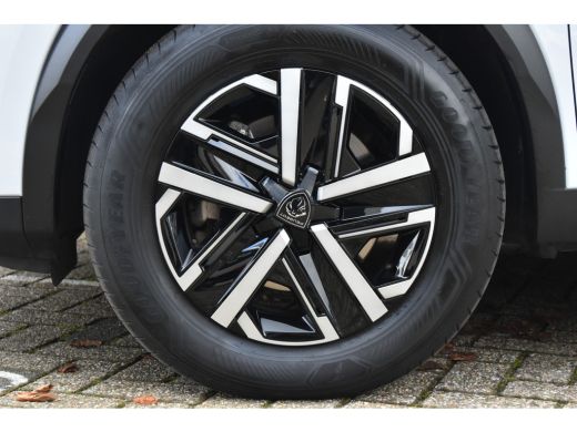 Peugeot 2008 1.2 Hybrid 136 Style | Navigatie by App | Parkeersensoren | Cruise Control | Full-LED | !! ActivLease financial lease