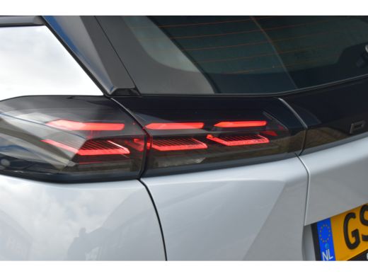 Peugeot 2008 1.2 Hybrid 136 Style | Navigatie by App | Parkeersensoren | Cruise Control | Full-LED | !! ActivLease financial lease