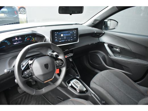 Peugeot 2008 1.2 Hybrid 136 Style | Navigatie by App | Parkeersensoren | Cruise Control | Full-LED | !! ActivLease financial lease