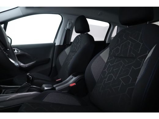 Peugeot 2008 1.2 PureTech Active Navigatie, Led, Climate . ActivLease financial lease