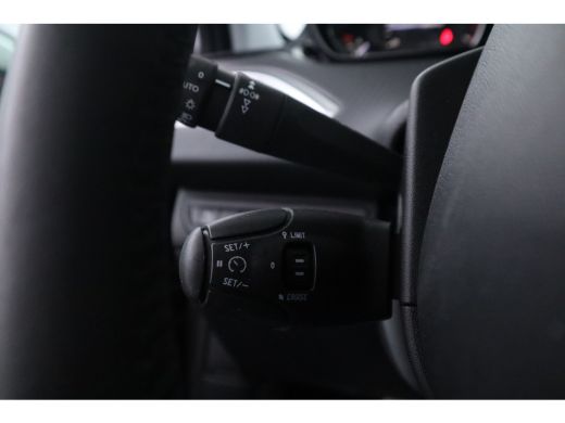 Peugeot 2008 1.2 PureTech Active Navigatie, Led, Climate . ActivLease financial lease