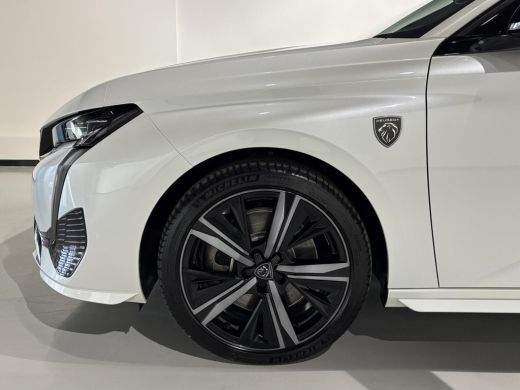 Peugeot 308 1.6 Plug-in Hybrid 180 GT|Black Pack|Panodak|360|FOCAL|Carplay|Navi|PDC|ACC|Side assist|Lane Assist| ActivLease financial lease