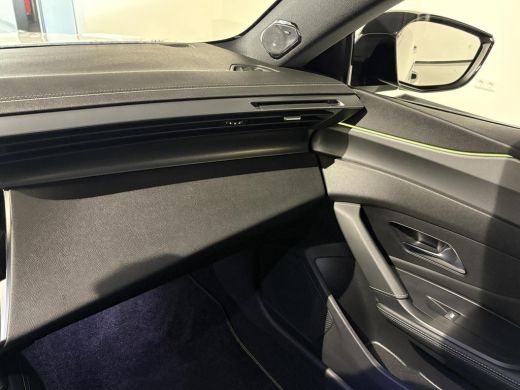 Peugeot 308 1.6 Plug-in Hybrid 180 GT|Black Pack|Panodak|360|FOCAL|Carplay|Navi|PDC|ACC|Side assist|Lane Assist| ActivLease financial lease