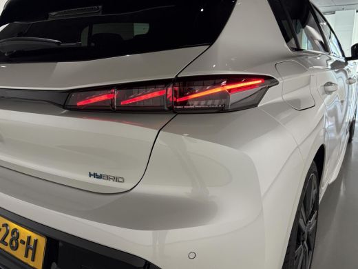 Peugeot 308 1.6 Plug-in Hybrid 180 GT|Black Pack|Panodak|360|FOCAL|Carplay|Navi|PDC|ACC|Side assist|Lane Assist| ActivLease financial lease