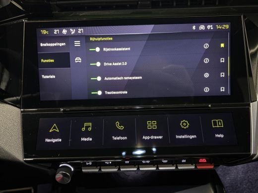 Peugeot 308 1.6 Plug-in Hybrid 180 GT|Black Pack|Panodak|360|FOCAL|Carplay|Navi|PDC|ACC|Side assist|Lane Assist| ActivLease financial lease