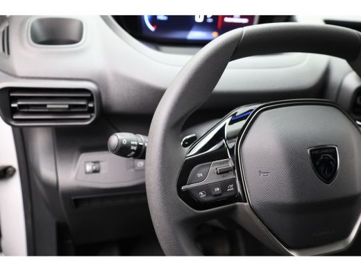 Peugeot Partner 1.5 BlueHDi 130 EAT8 S&S L1 Trekhaak | Digitale binnenspiegel | Camera | All-Season banden | Crui... ActivLease financial lease