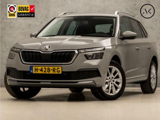 Skoda Kamiq 1.0 TSI Sport Automaat (APPLE CARPLAY, GETINT GLAS, CRUISE, TREKHAAK, SPORTSTOELEN, PARKEERSENSOR...