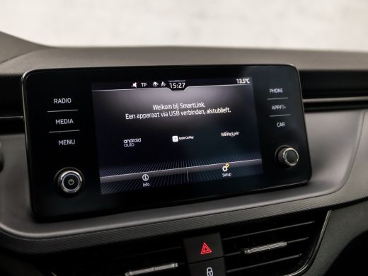 Skoda Kamiq 1.0 TSI Sport Automaat (APPLE CARPLAY, GETINT GLAS, CRUISE, TREKHAAK, SPORTSTOELEN, PARKEERSENSOR... ActivLease financial lease
