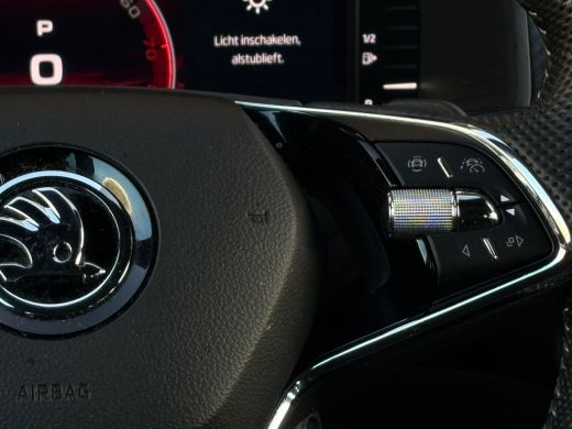 Skoda Kodiaq 1.5 TSI 150 pk Sportline Business 7-DSG | Achteruitrijcamera | Panoramadak | Cruise control adapt... ActivLease financial lease