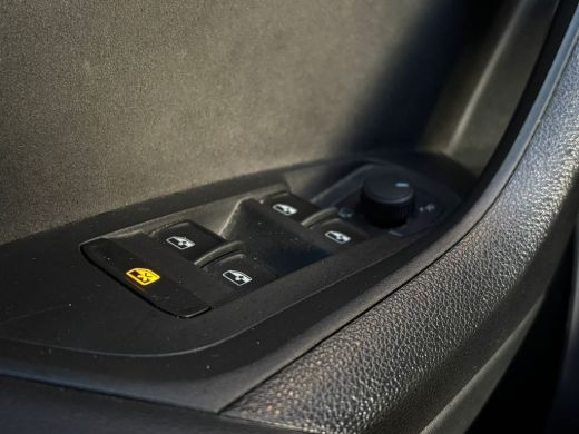 Skoda Kodiaq 1.5 TSI 150 pk Sportline Business 7-DSG | Achteruitrijcamera | Panoramadak | Cruise control adapt... ActivLease financial lease