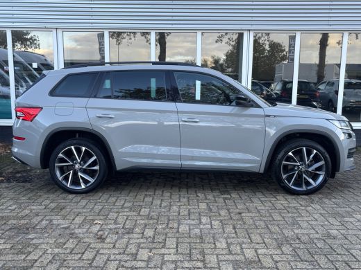 Skoda Kodiaq 1.5 TSI Sportline Business 7p. | Elektrische Trekhaak | Pano | Automaat | Stoel Verwarming ActivLease financial lease