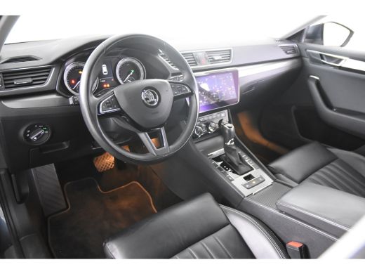 Skoda Superb Combi 1.6 TDI *1ste Eigenaar*Leer*Navigatie*Trekhaak*Full Options* ActivLease financial lease