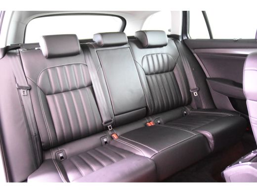 Skoda Superb Combi 1.6 TDI *1ste Eigenaar*Leer*Navigatie*Trekhaak*Full Options* ActivLease financial lease