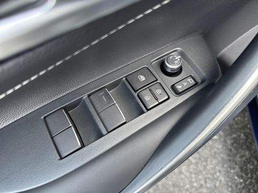 Toyota Corolla Touring Sports Hybrid 140 Dynamic | 06-10141018 Voor meer informatie ActivLease financial lease