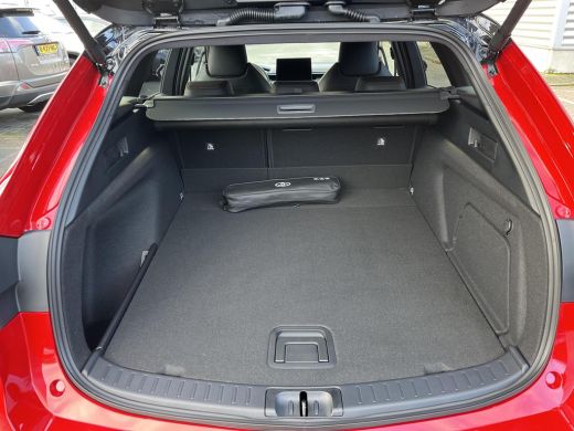 Toyota Corolla Touring Sports Hybrid 180 GR Sport | Uit voorraad leverbaar | ActivLease financial lease