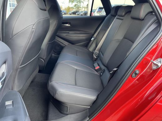 Toyota Corolla Touring Sports Hybrid 180 GR Sport | Uit voorraad leverbaar | ActivLease financial lease