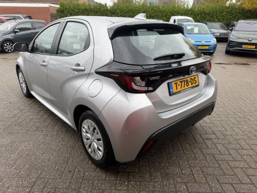 Toyota Yaris 1.5 93 PK | Hybrid Active | 5-drs | Navigatie | ActivLease financial lease