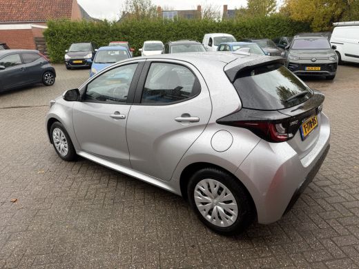 Toyota Yaris 1.5 93 PK | Hybrid Active | 5-drs | Navigatie | ActivLease financial lease