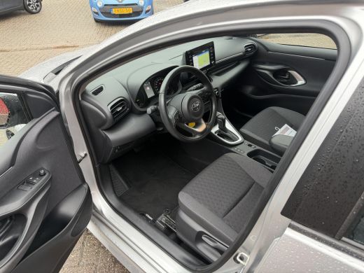 Toyota Yaris 1.5 93 PK | Hybrid Active | 5-drs | Navigatie | ActivLease financial lease