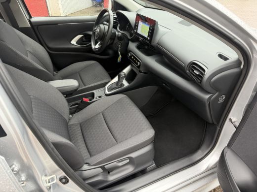 Toyota Yaris 1.5 93 PK | Hybrid Active | 5-drs | Navigatie | ActivLease financial lease