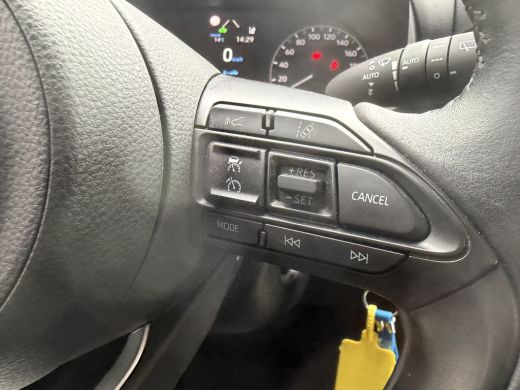 Toyota Yaris 1.5 93 PK | Hybrid Active | 5-drs | Navigatie | ActivLease financial lease