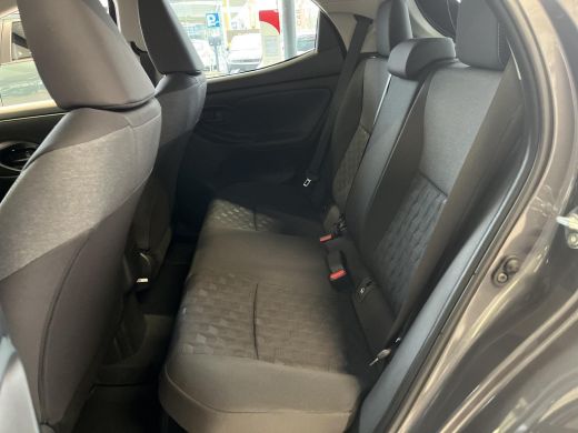 Toyota Yaris 1.5 Hybrid 115 Dynamic | Uit voorraad leverbaar | ActivLease financial lease