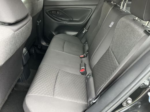 Toyota Yaris Cross 1.5 Hybrid 115 First Edition | Navigatie | Keyless entry | LED koplampen | 17 inch LM-velgen | ActivLease financial lease