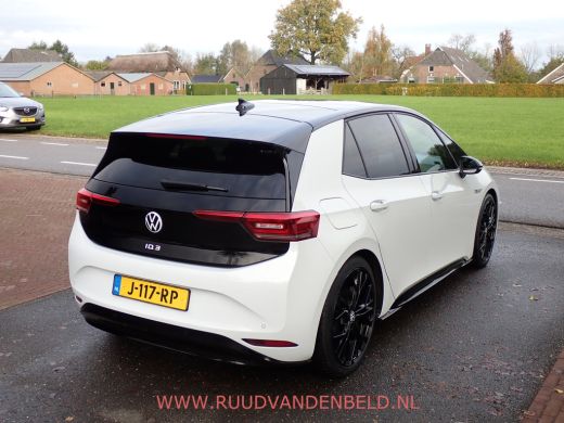 Volkswagen ID.3 First Max 58kWh 92%SOH ACC/PANODAK/MASSAGE/TREKHAAK/HEADUP ActivLease financial lease