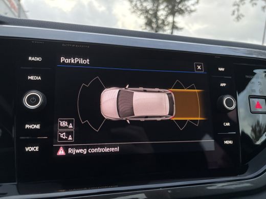 Volkswagen Polo 1.0 TSI Highline Business | Automaat | Half Leder | Zwarte hemel ActivLease financial lease