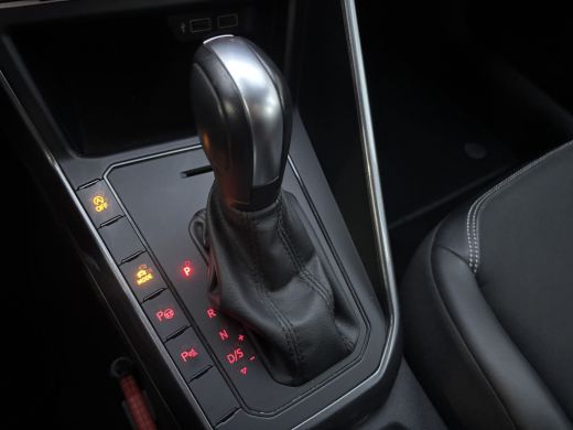 Volkswagen Polo 1.0 TSI Highline Business | Automaat | Half Leder | Zwarte hemel ActivLease financial lease