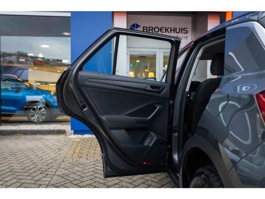 Volkswagen T-Roc 1.5 TSI Style | Cruise control adaptief | Apple Carplay/Android Auto | Navigatie | Parkeersensor ... ActivLease financial lease