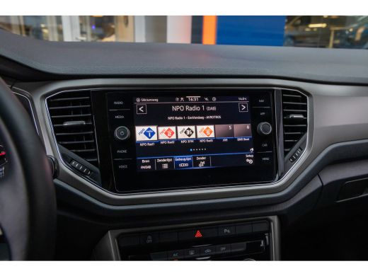 Volkswagen T-Roc 1.5 TSI Style | Cruise control adaptief | Apple Carplay/Android Auto | Navigatie | Parkeersensor ... ActivLease financial lease
