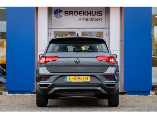 Volkswagen T-Roc 1.5 TSI Style | Cruise control adaptief | Apple Carplay/Android Auto | Navigatie | Parkeersensor ... ActivLease financial lease