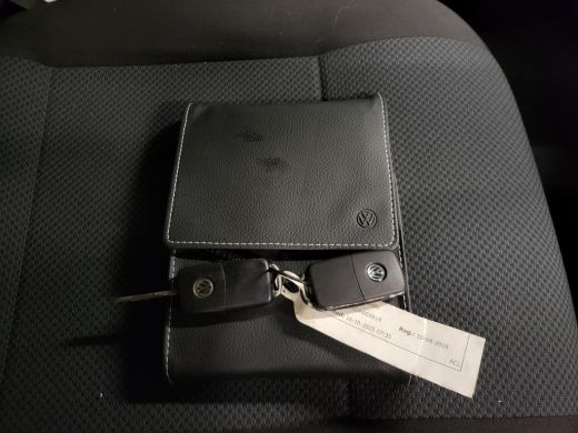 Volkswagen Transporter 2.0TSI 150pk L2/H1 Benzine! ActivLease financial lease