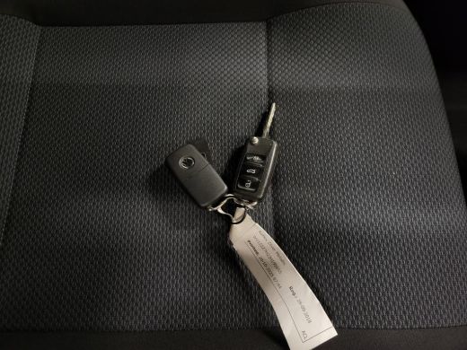 Volkswagen Transporter 2.0TSI 150pk L2/H1 Benzine! ActivLease financial lease