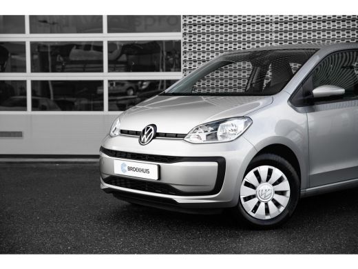Volkswagen up! 1.0 | Clima | Cruise control | Camera | ActivLease financial lease